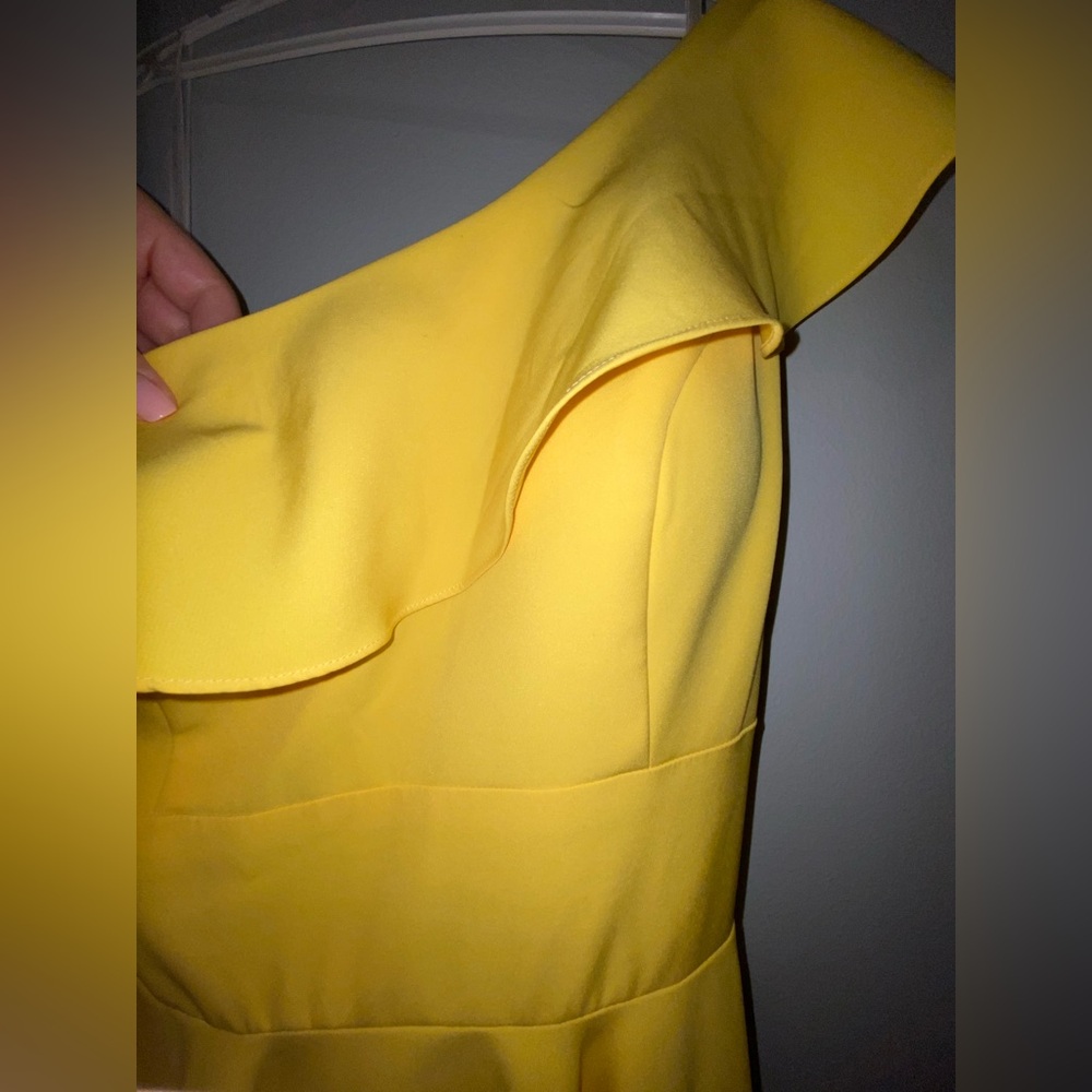 Mac Duggal Asymmetrical Ruffle Mini Dress 💛 - Picture 3 of 10